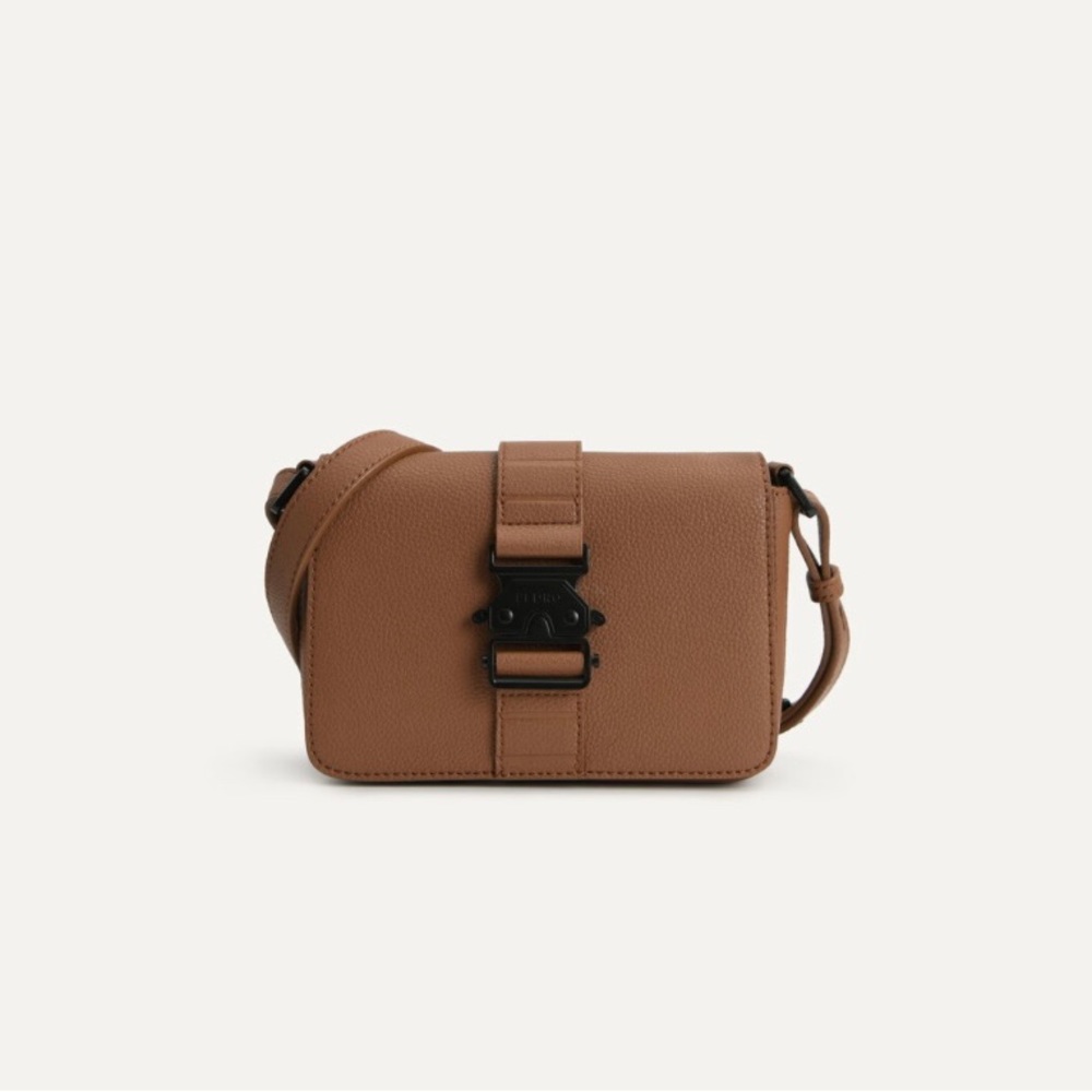 New wearable wallet